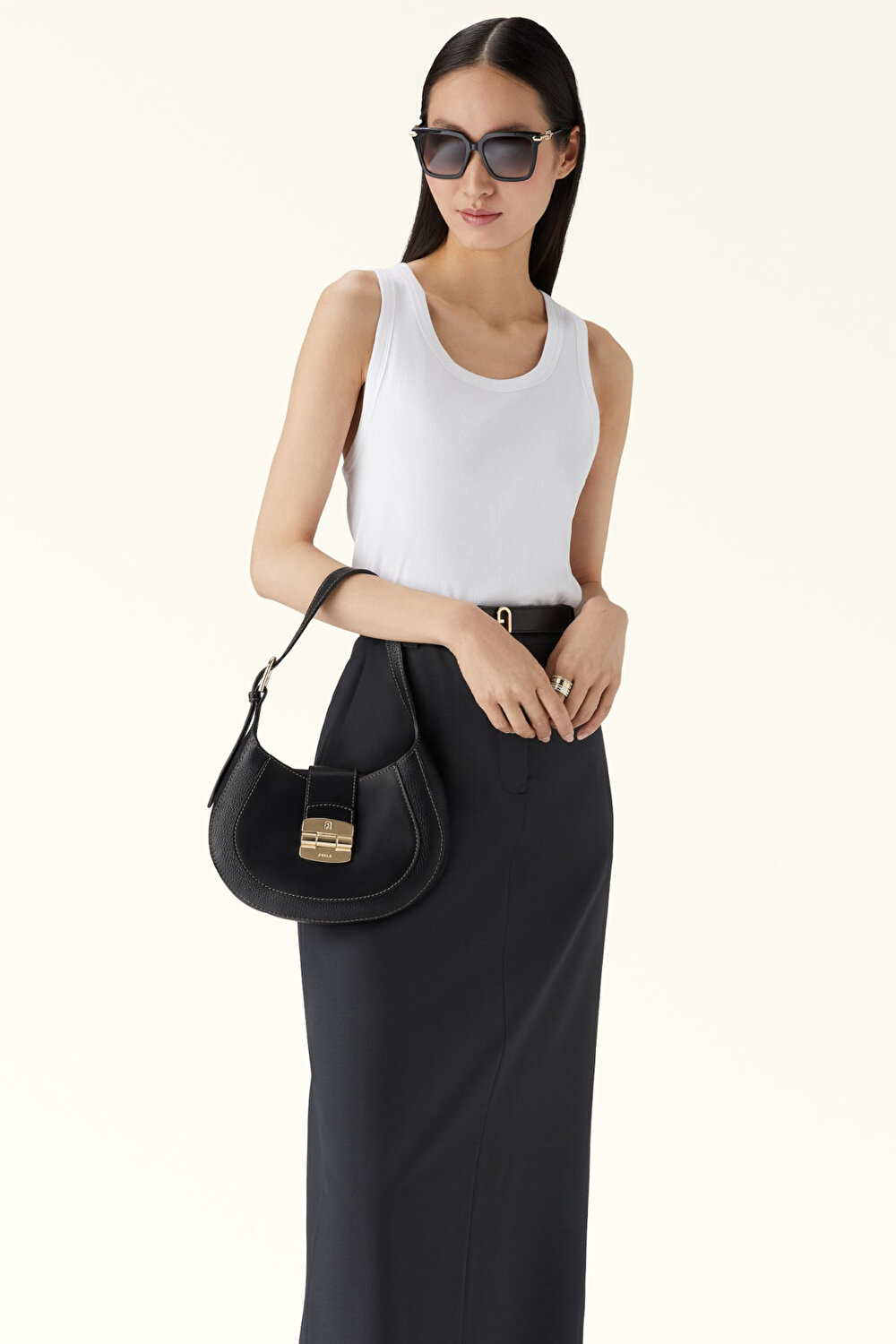 WB01276 FURLA CLUB 2 S HOBO