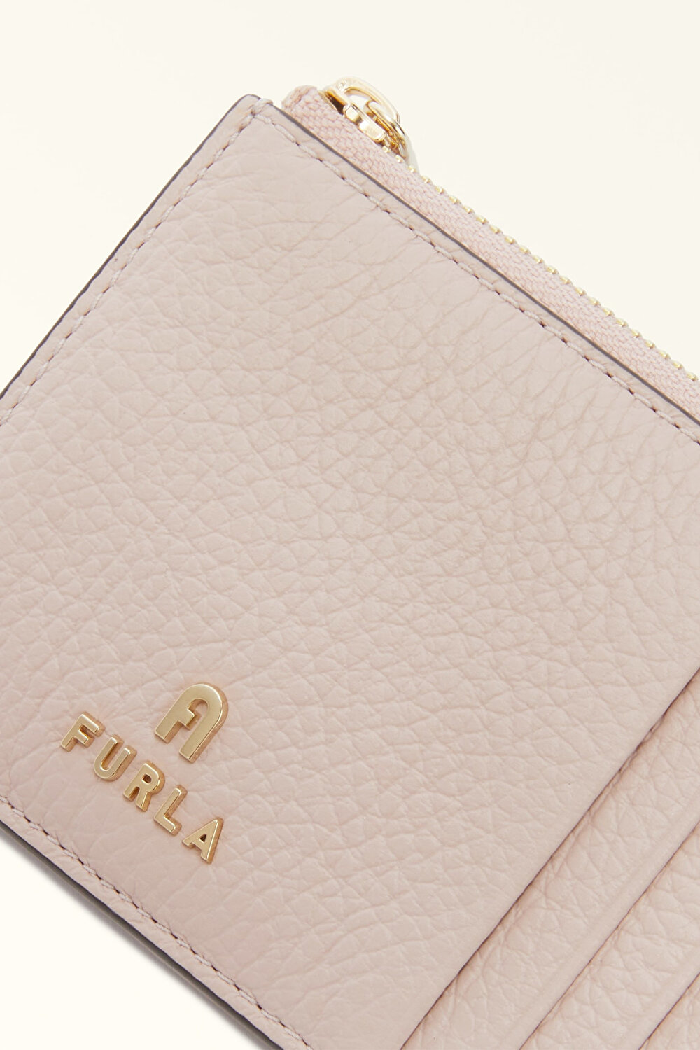 WP00310 FURLA CAMELIA M ZIPPED CARD CA