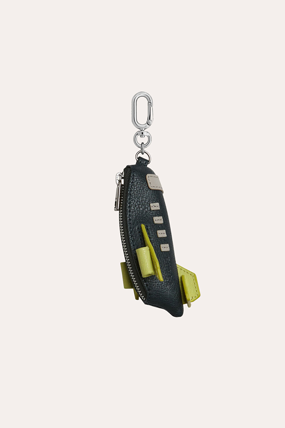MR00089 MAN COSMO AIRPLANE CASE CHARM