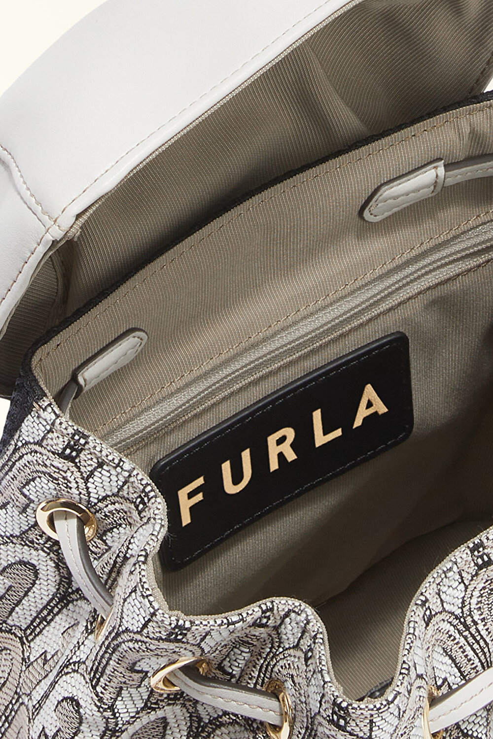 WB01084 FURLA FLOW S BACKPACK