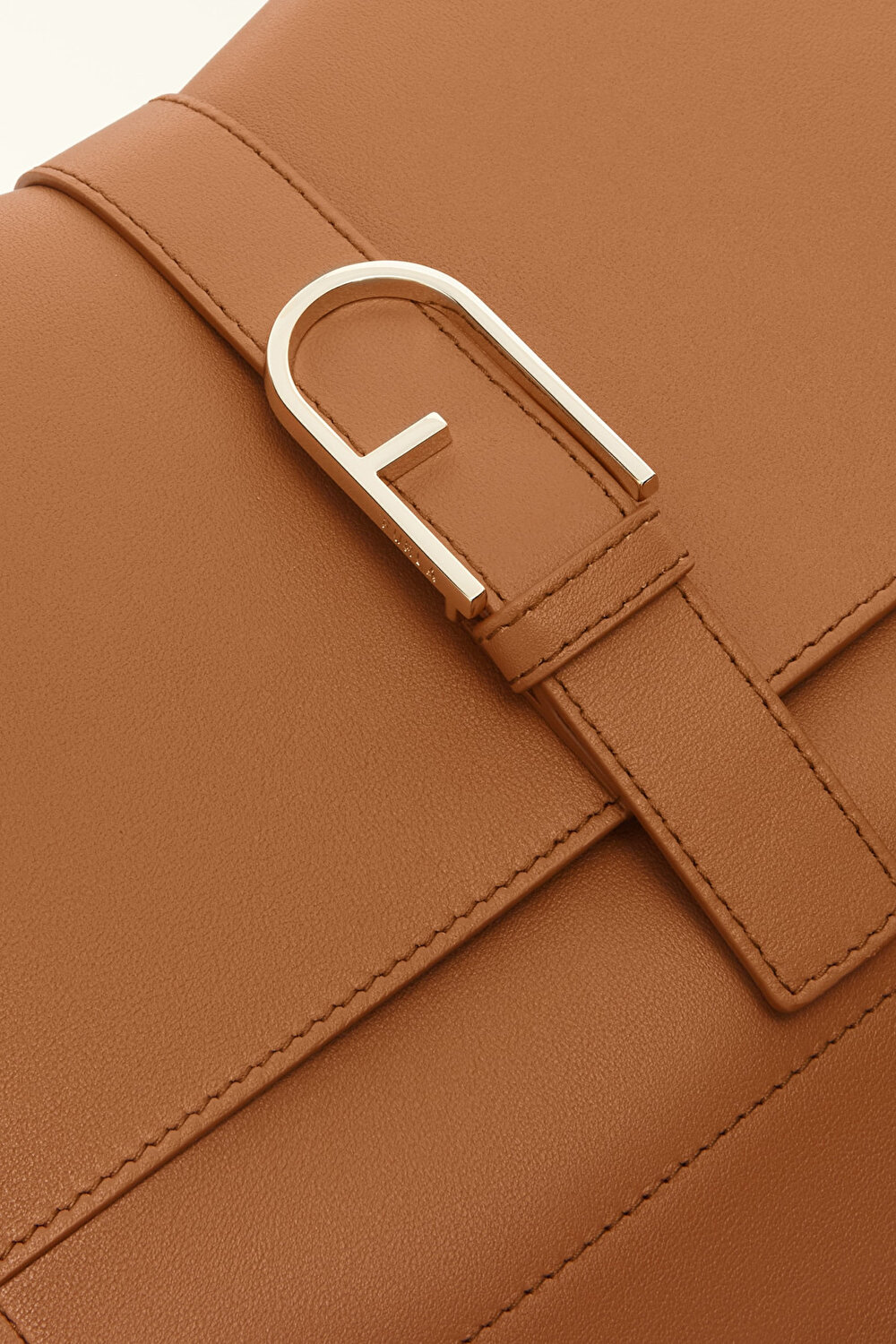 WB01040 FURLA FLOW L TOP HANDLE