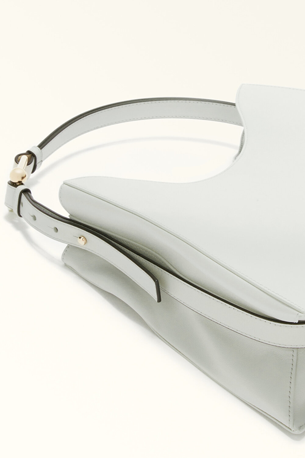 WB01246 FURLA NUVOLA L HOBO