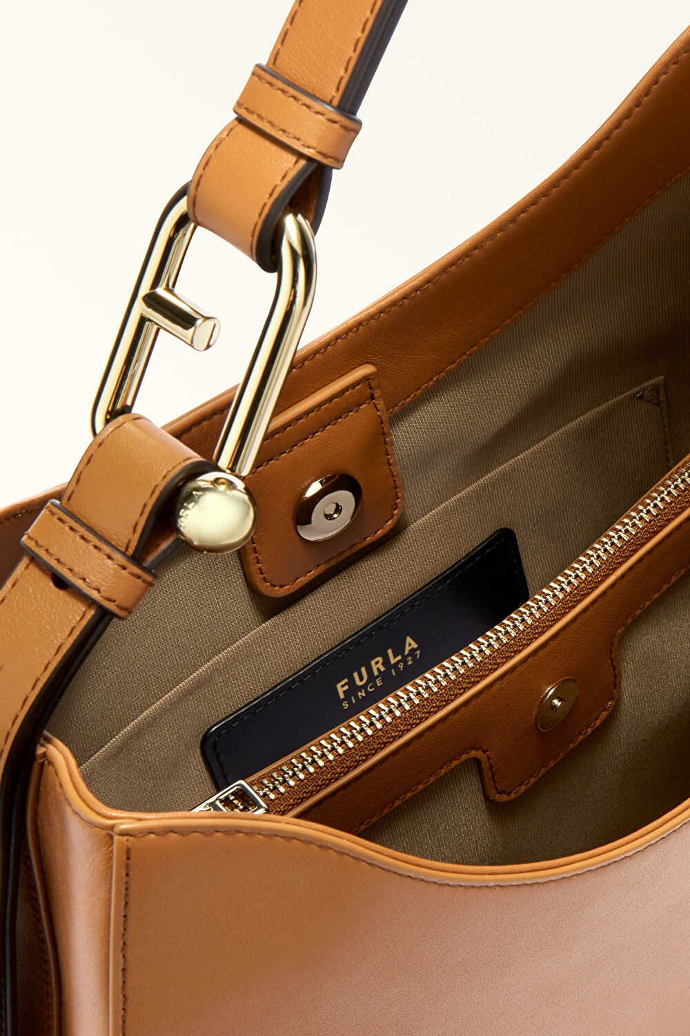 WB01246 FURLA NUVOLA L HOBO