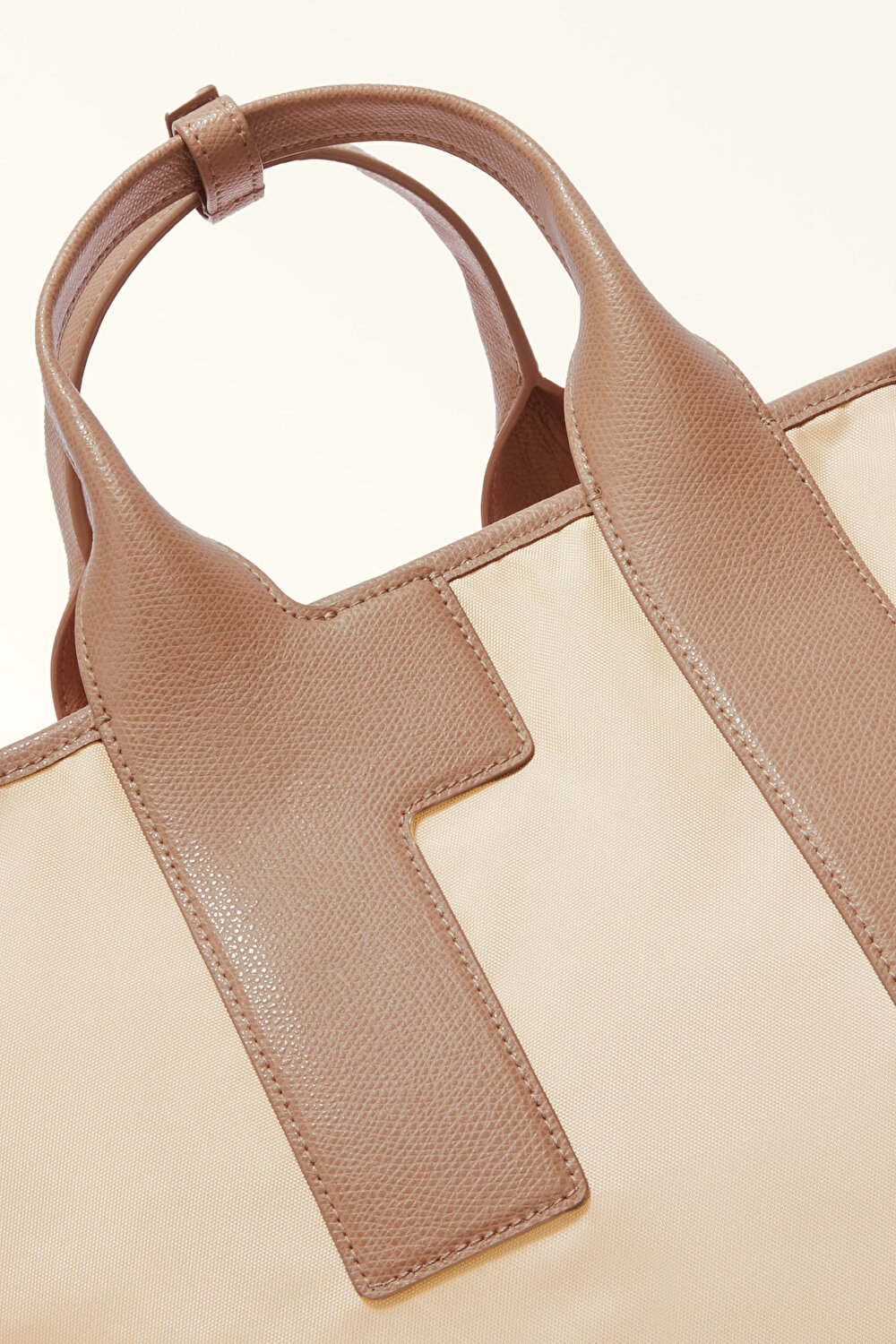 WB01249 FURLA PIUMA L TOTE