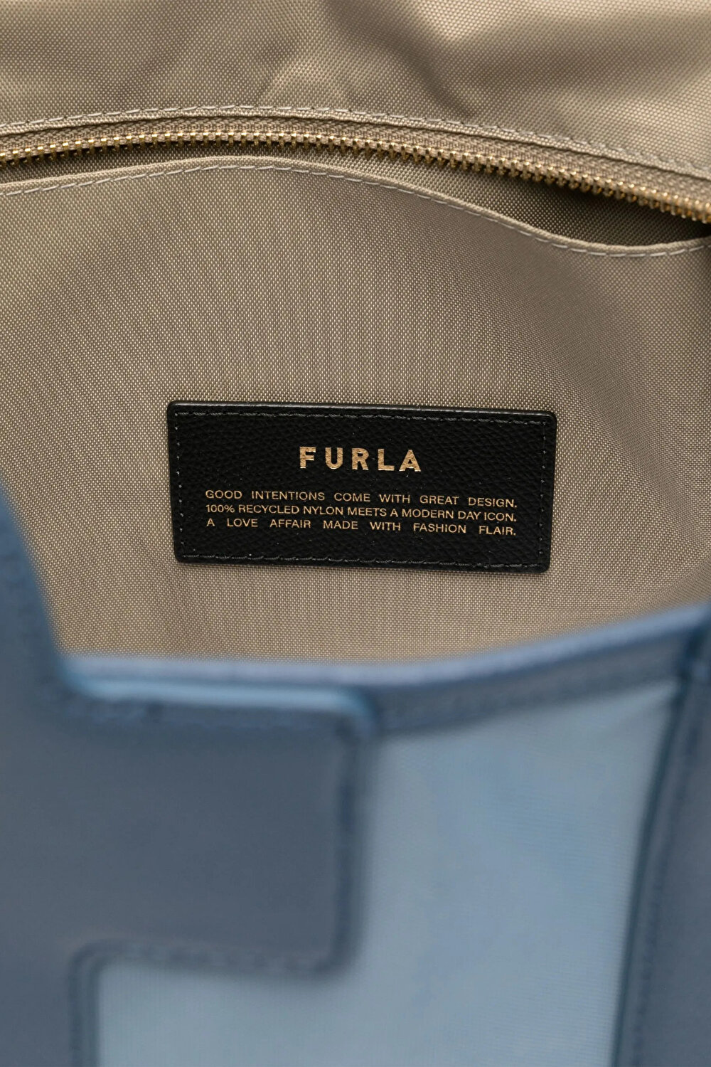 WB01249 FURLA PIUMA L TOTE