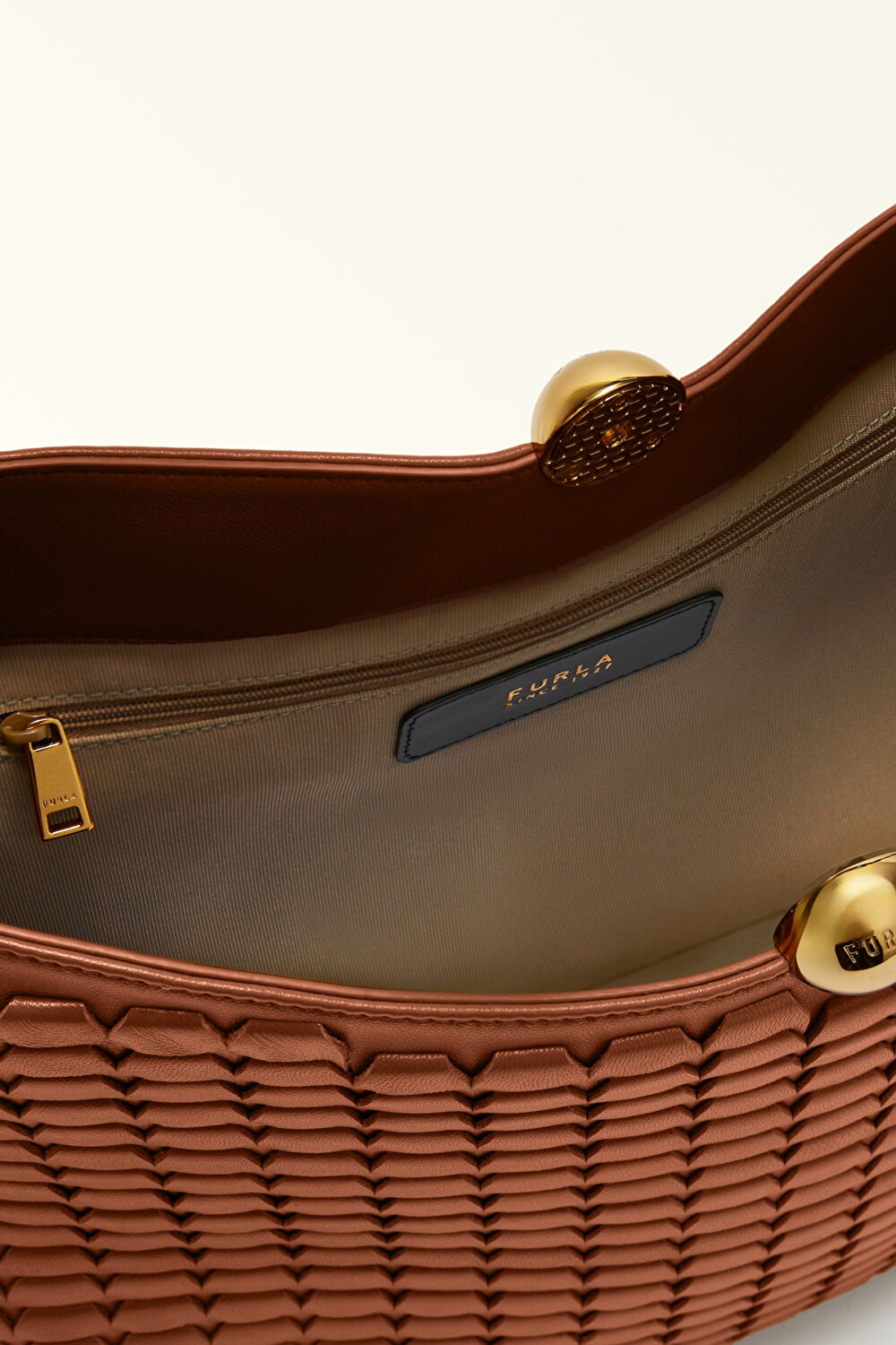 WB01365 FURLA SFERA SOFT L SHOULDER BA