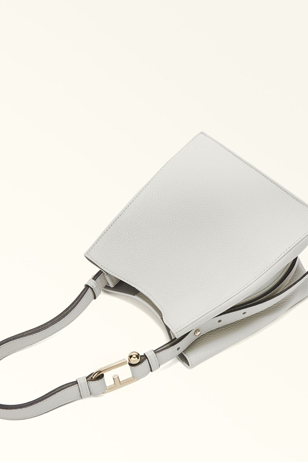 WB01373 FURLA NUVOLA MINI BUCKET BAG 2