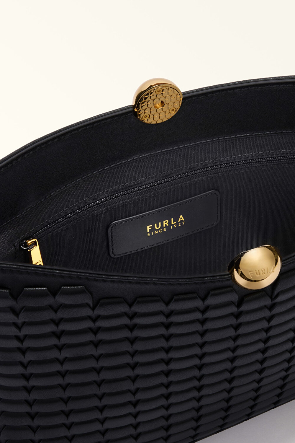 WB01403 FURLA SFERA SOFT M SHOULDER BA