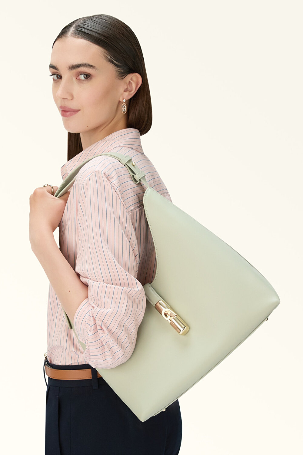 WB01499 FURLA GOCCIA M HOBO