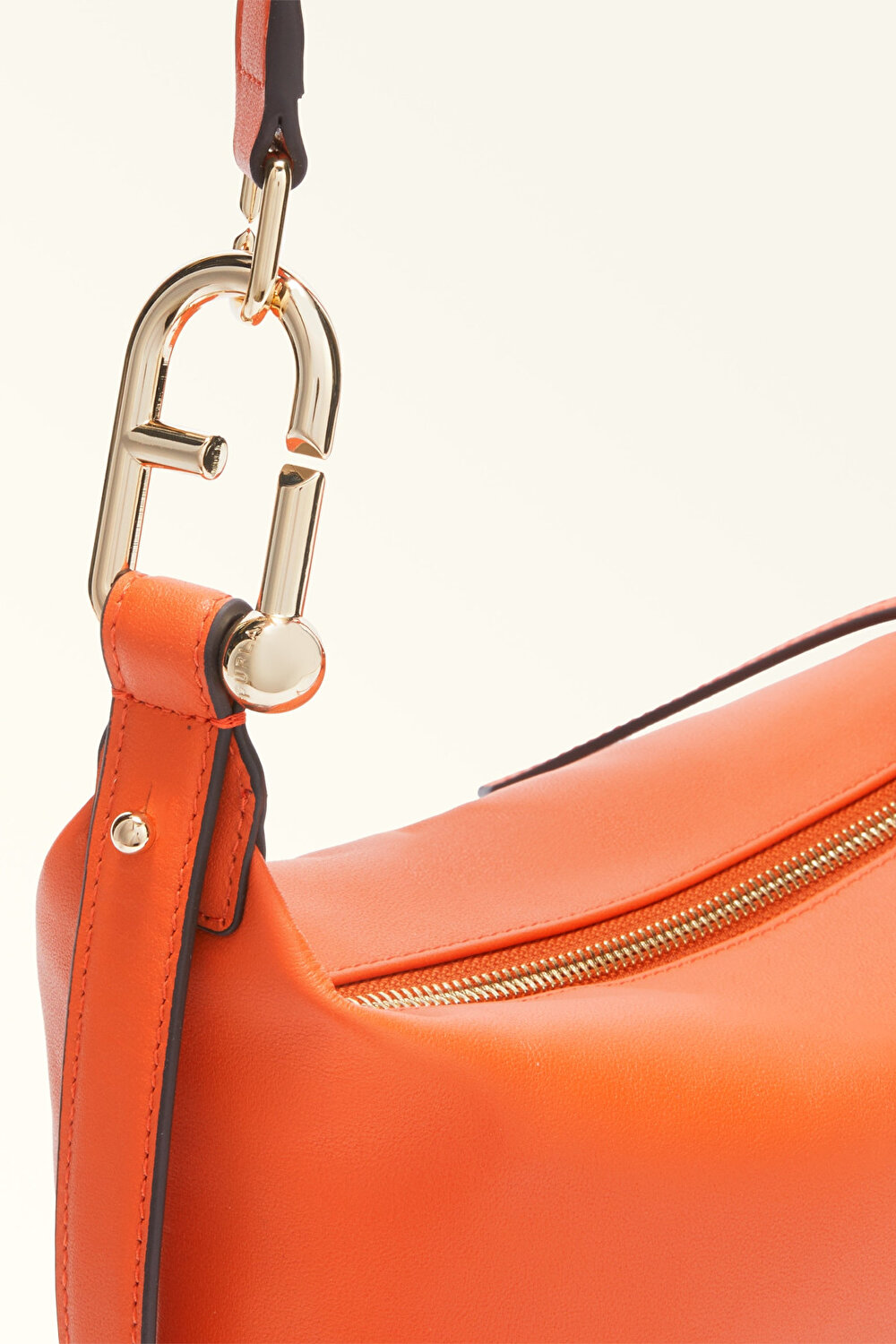 WB01656 FURLA NUVOLA M HOBO