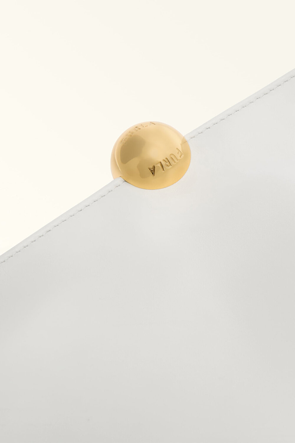 WB01661 FURLA SFERA SOFT M CLUTCH