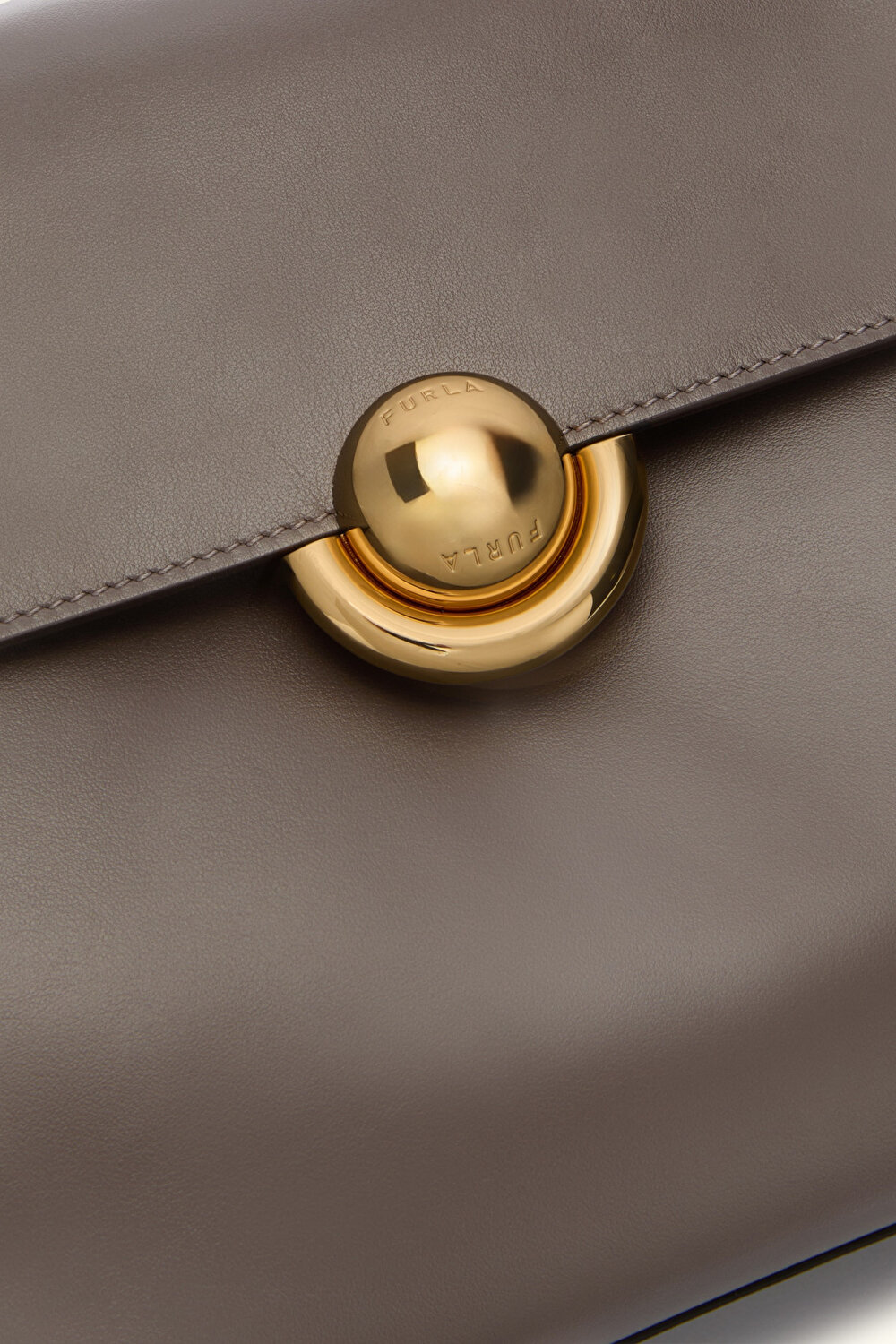 WB01862 FURLA DOMUS S SHOULDER BAG 27