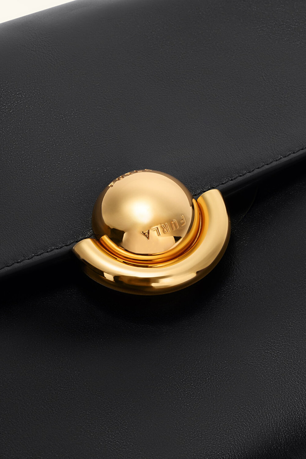 WB01862 FURLA DOMUS S SHOULDER BAG 27