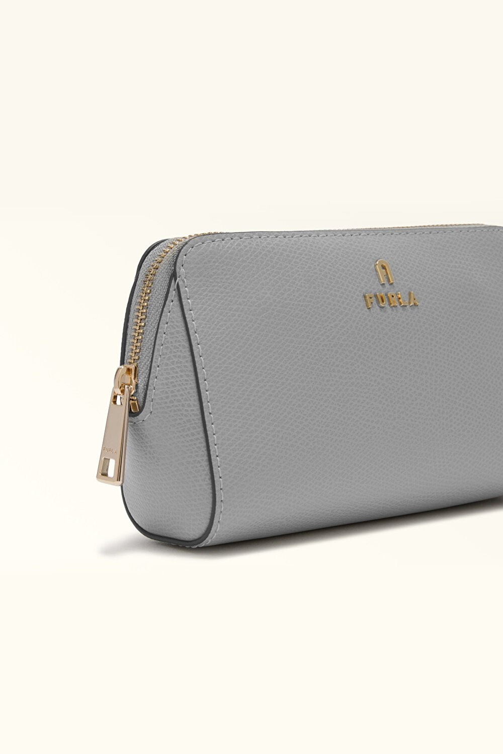 WE00453 FURLA CAMELIA M COSMETIC CASE