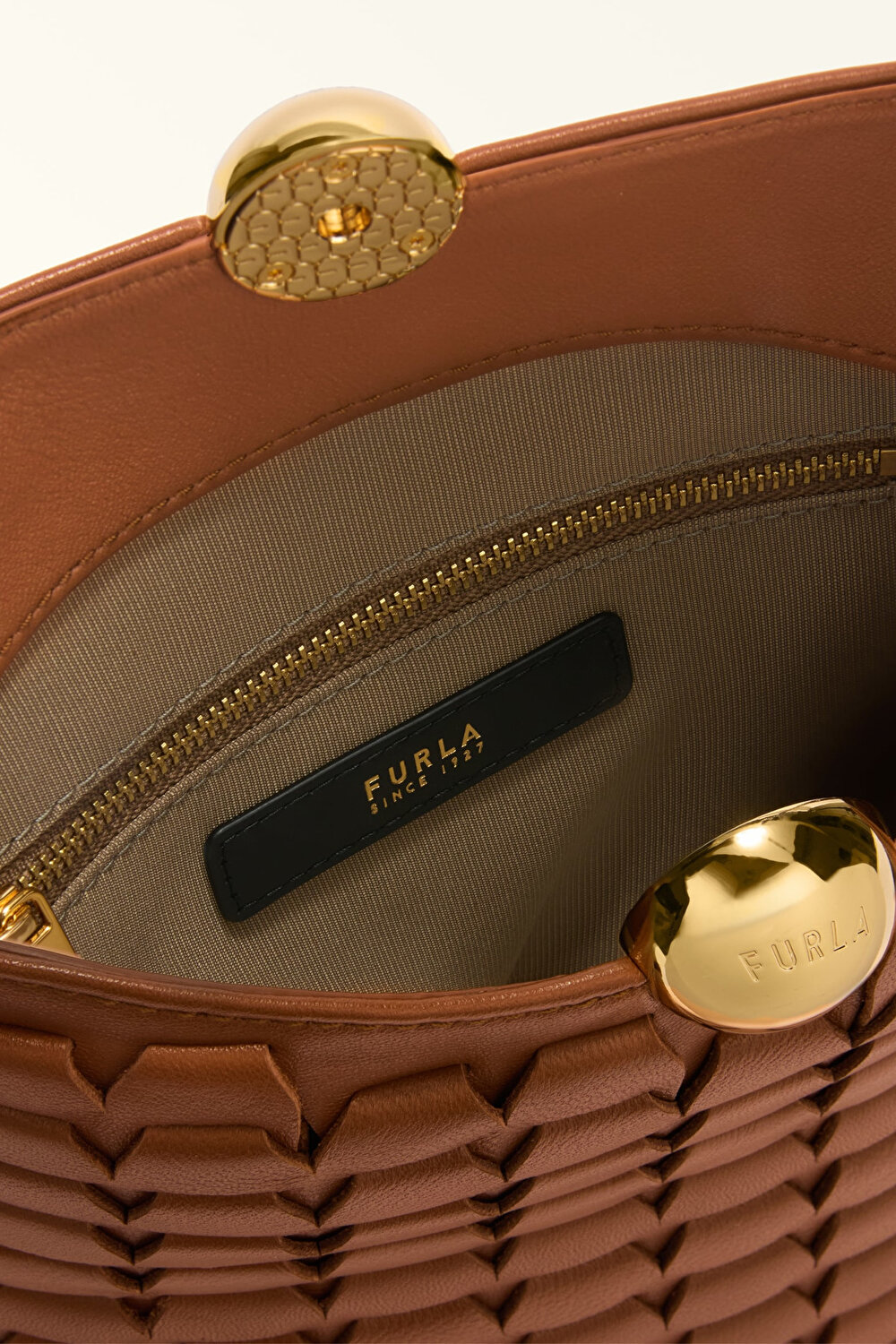 WE00815 FURLA SFERA SOFT MINI BUCKET