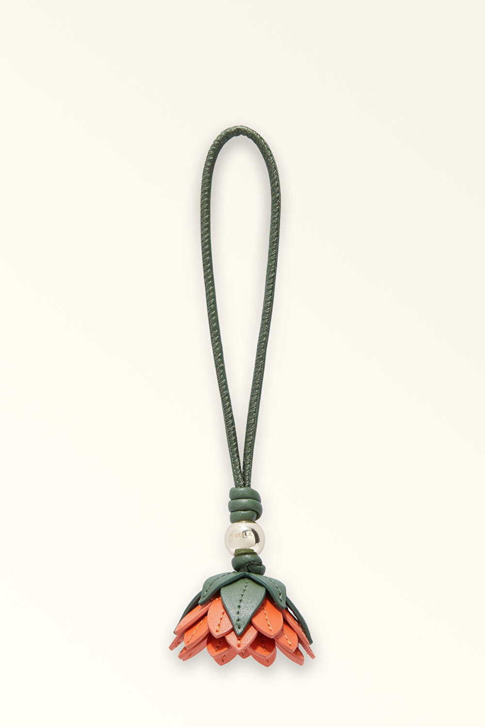 WK00325 ALLEGRA FLOWER CHARM