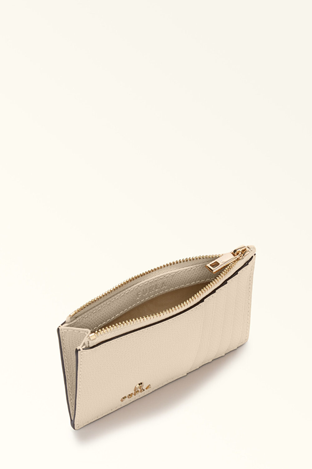 WP00310 FURLA CAMELIA M ZIPPED CARD CA