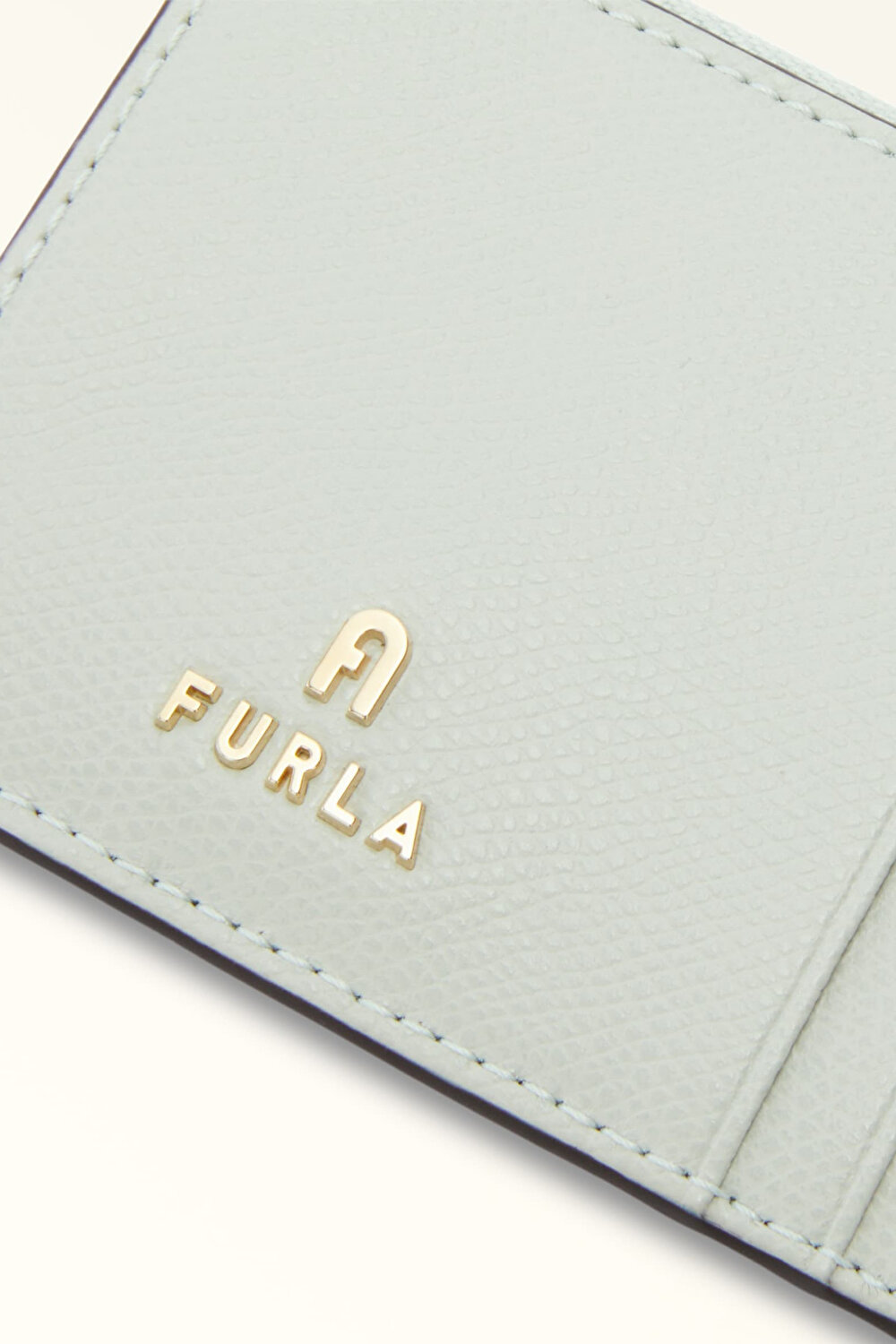 WP00310 FURLA CAMELIA M ZIPPED CARD CA