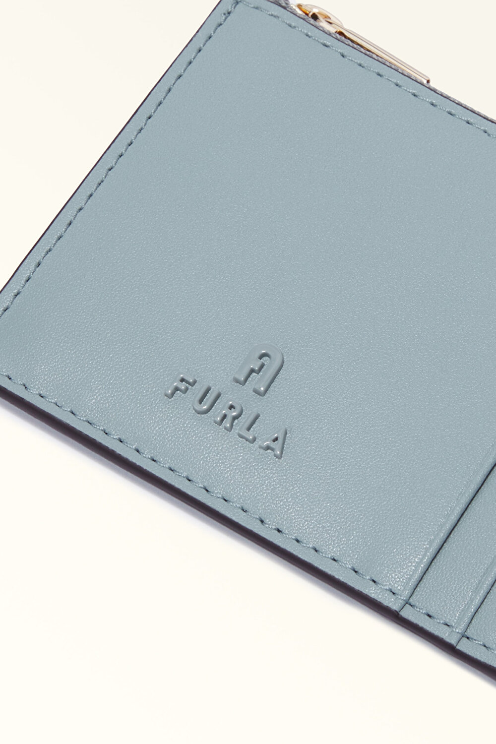 WP00310 FURLA CAMELIA M ZIPPED CARD CA