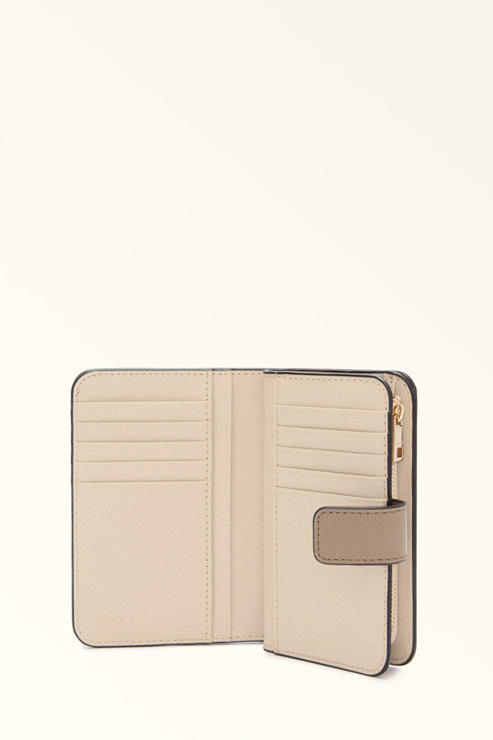 WP00314 FURLA CAMELIA M COMPACT WALLET