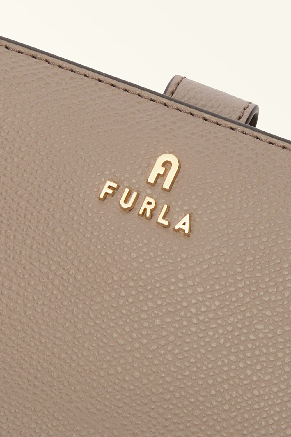 WP00315 FURLA CAMELIA S COMPACT WALLET