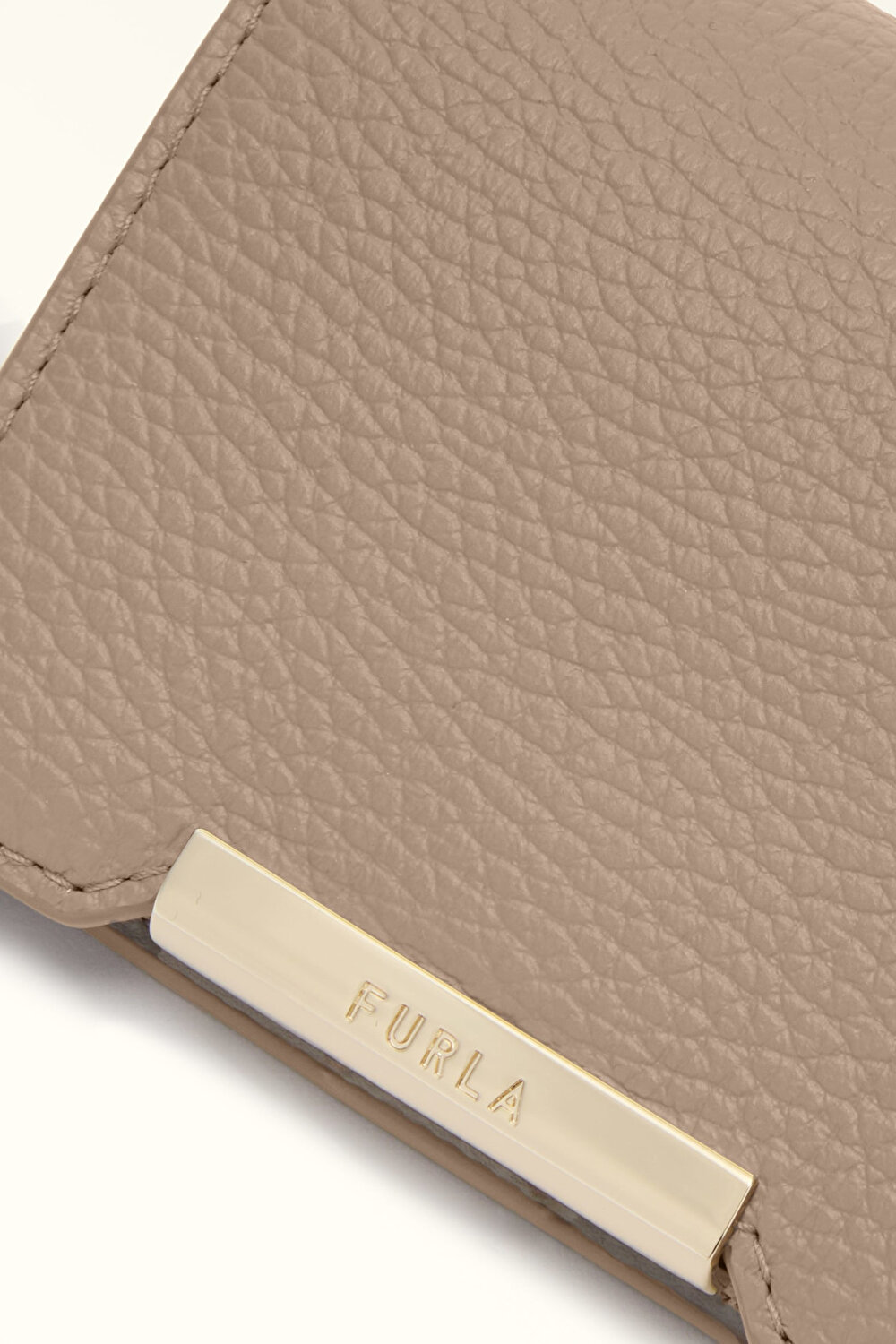 WP00522 FURLA GIADA S COMPACT WALLET B