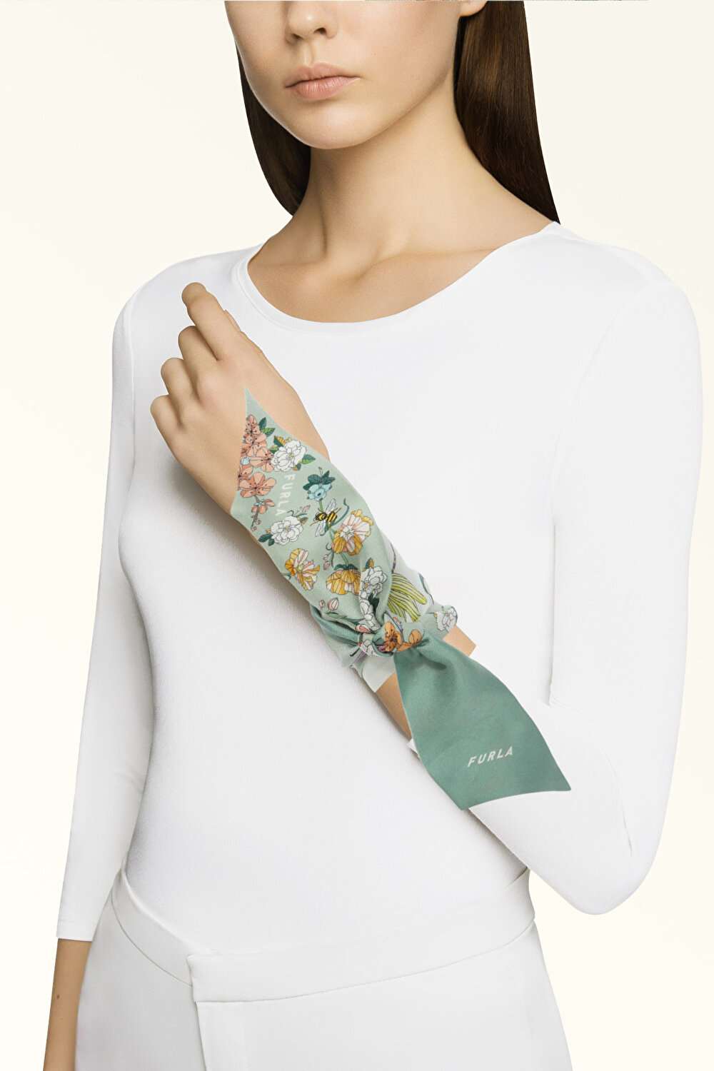 WT00022 METROPOLIS BANDEAU 6X100