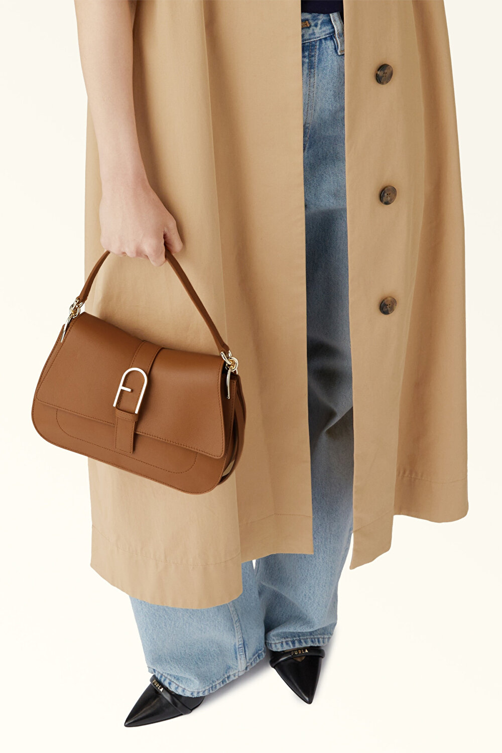 WB00996 FURLA FLOW M TOP HANDLE