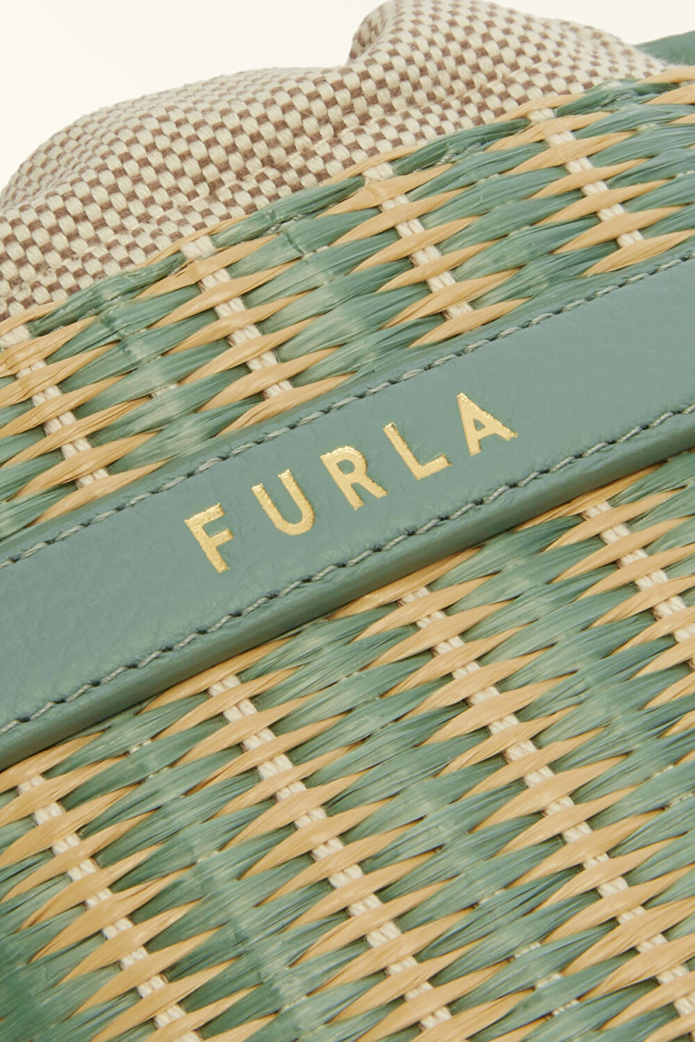 WB01131 FURLA GIOVE MINI BUCKET BAG