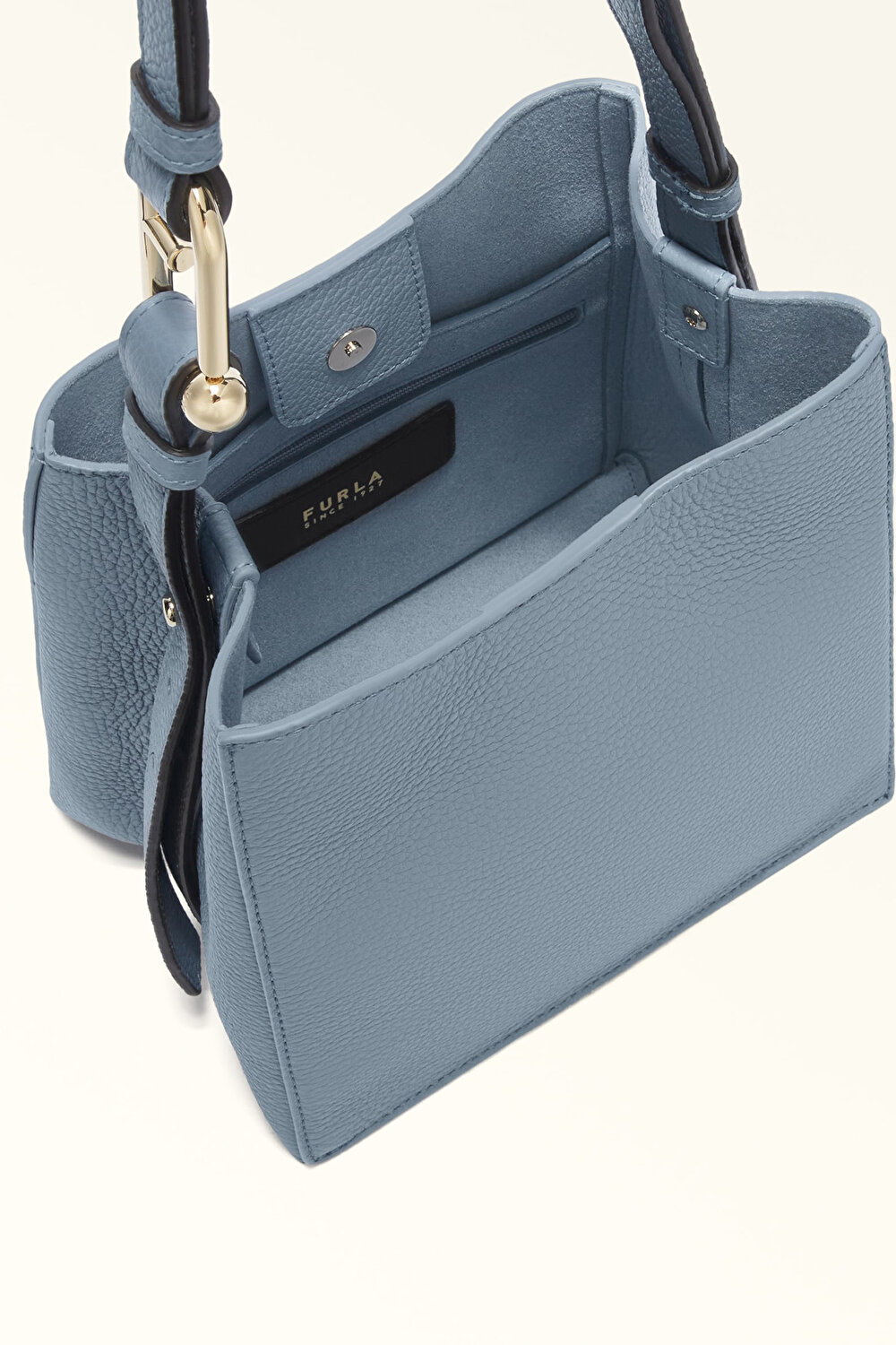 WB01373 FURLA NUVOLA MINI BUCKET BAG 2