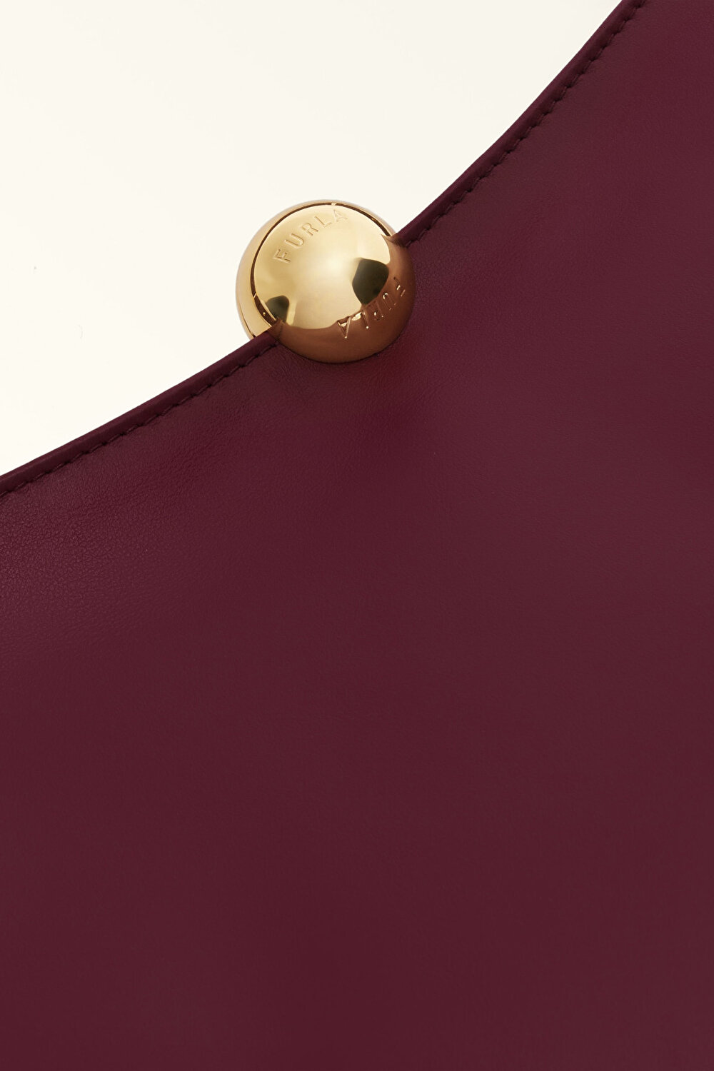 WB01403 FURLA SFERA SOFT M SHOULDER BA