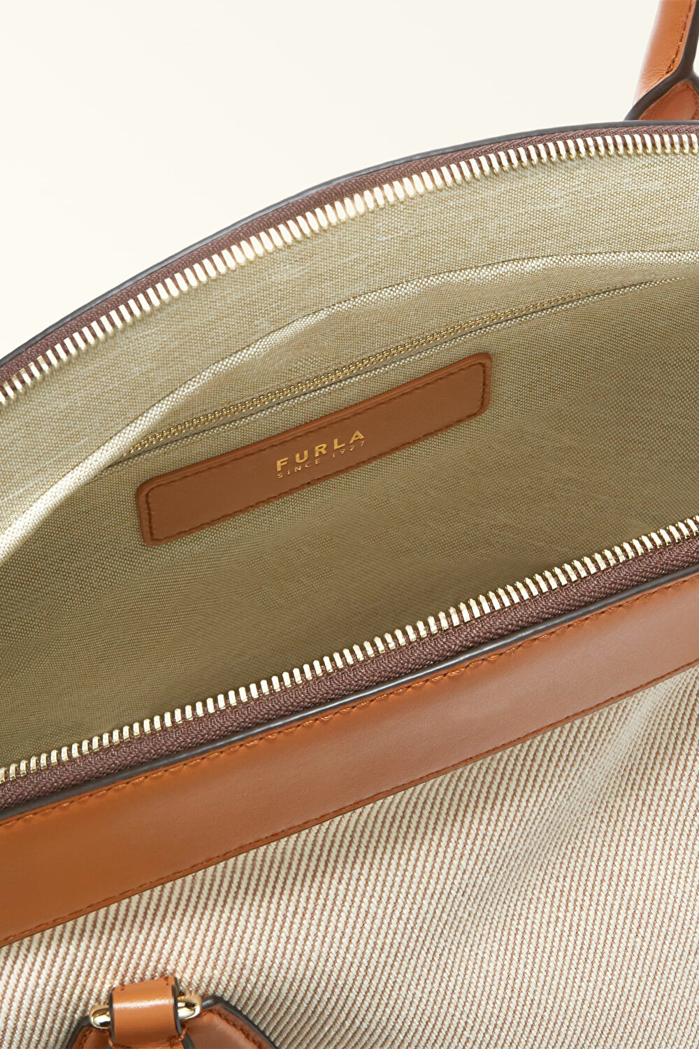 WB01429 FURLA ERICA XL TOTE