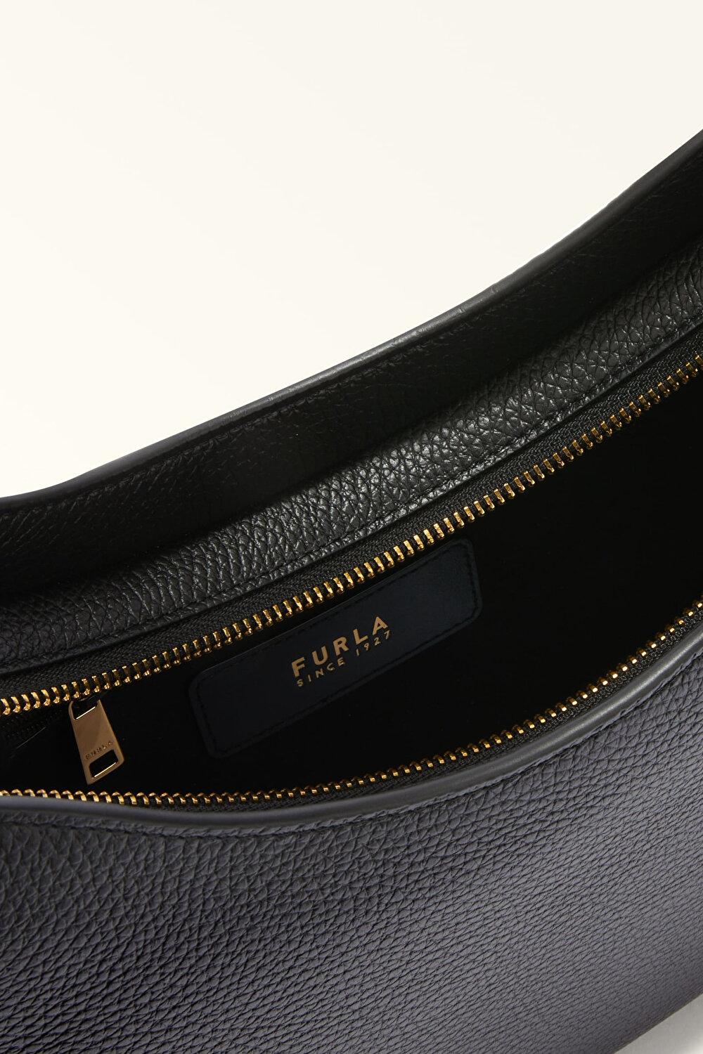WB01489 FURLA SFERA S HOBO