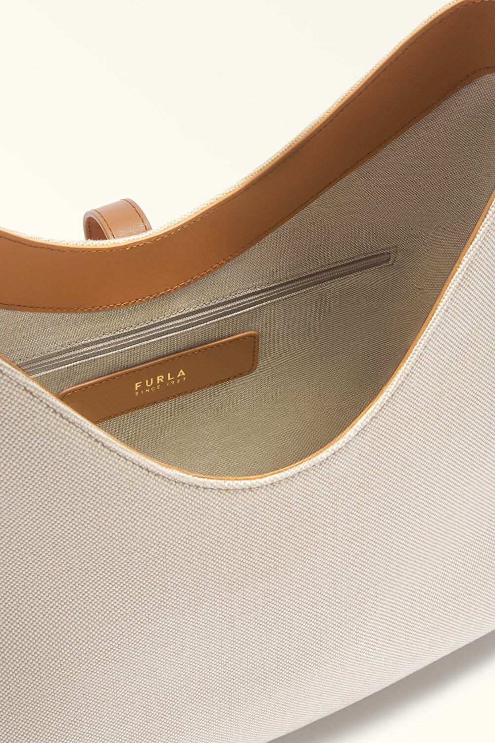 WB01633 FURLA GOCCIA M HOBO