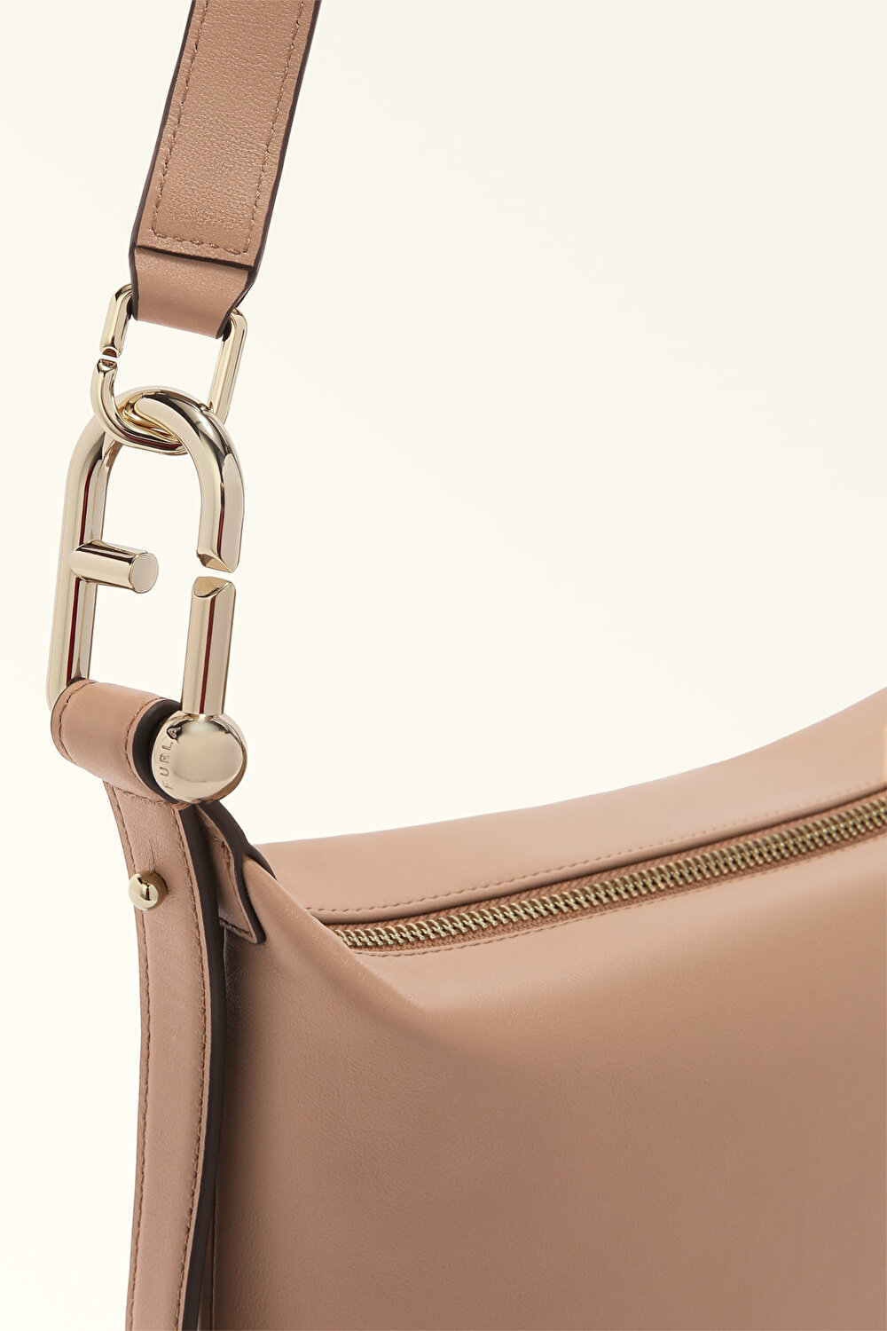 WB01656 FURLA NUVOLA M HOBO