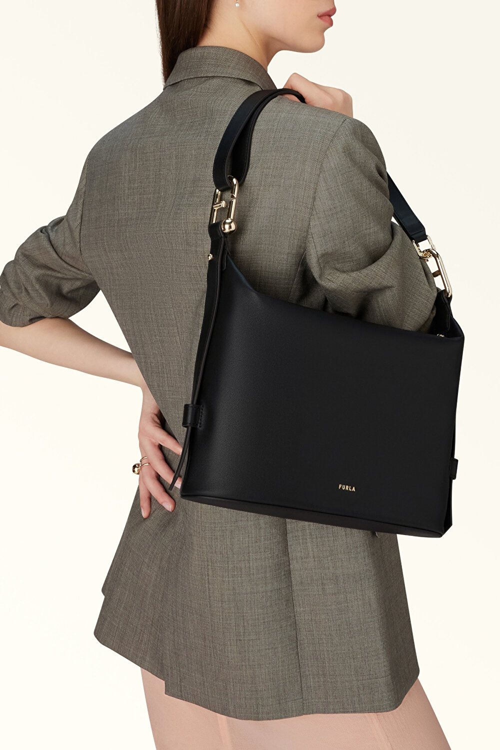 WB01656 FURLA NUVOLA M HOBO