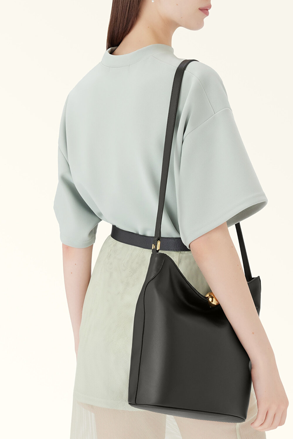 WB01691 FURLA SFERA SOFT M BUCKET BAG