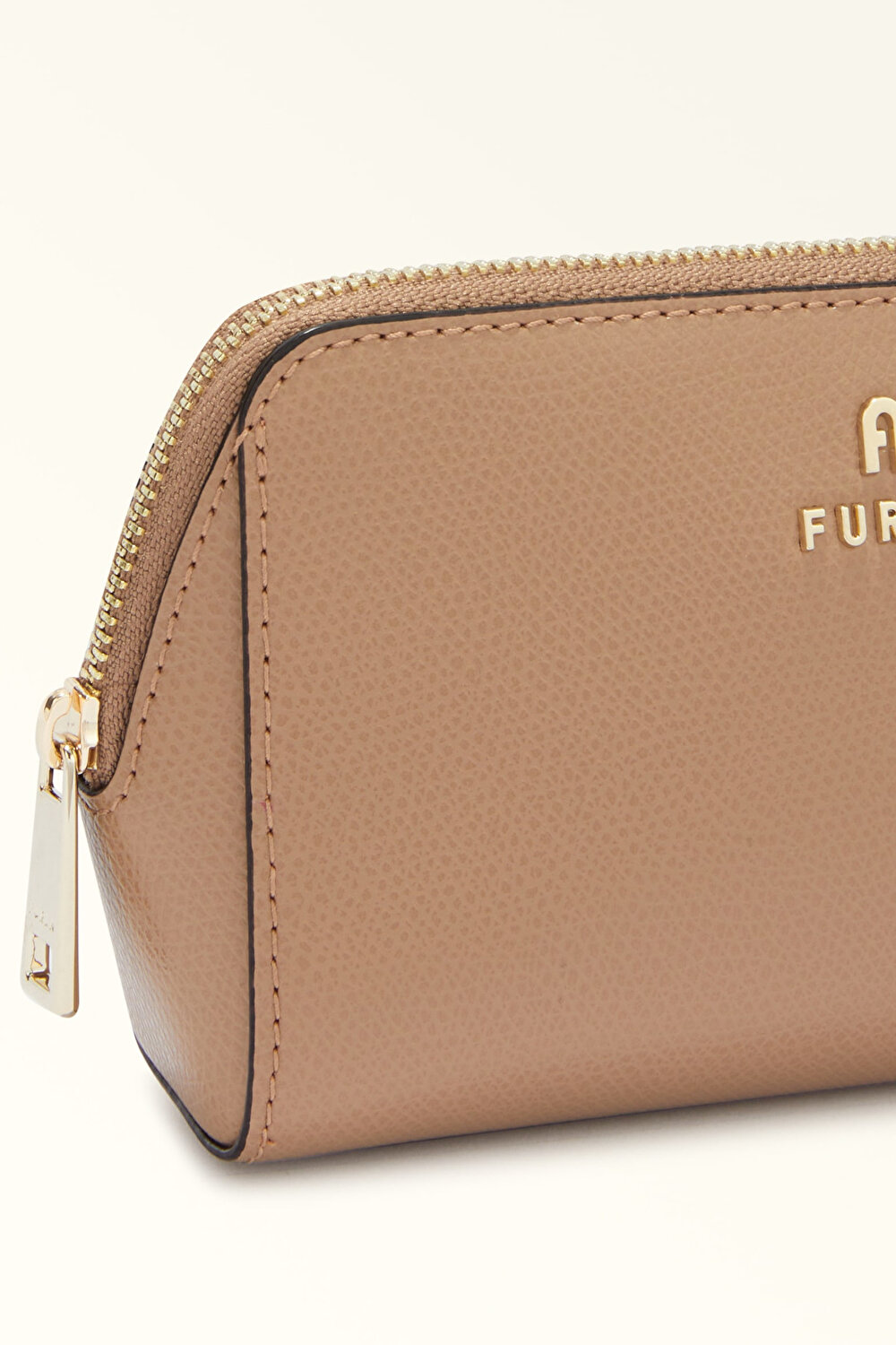 WE00453 FURLA CAMELIA M COSMETIC CASE