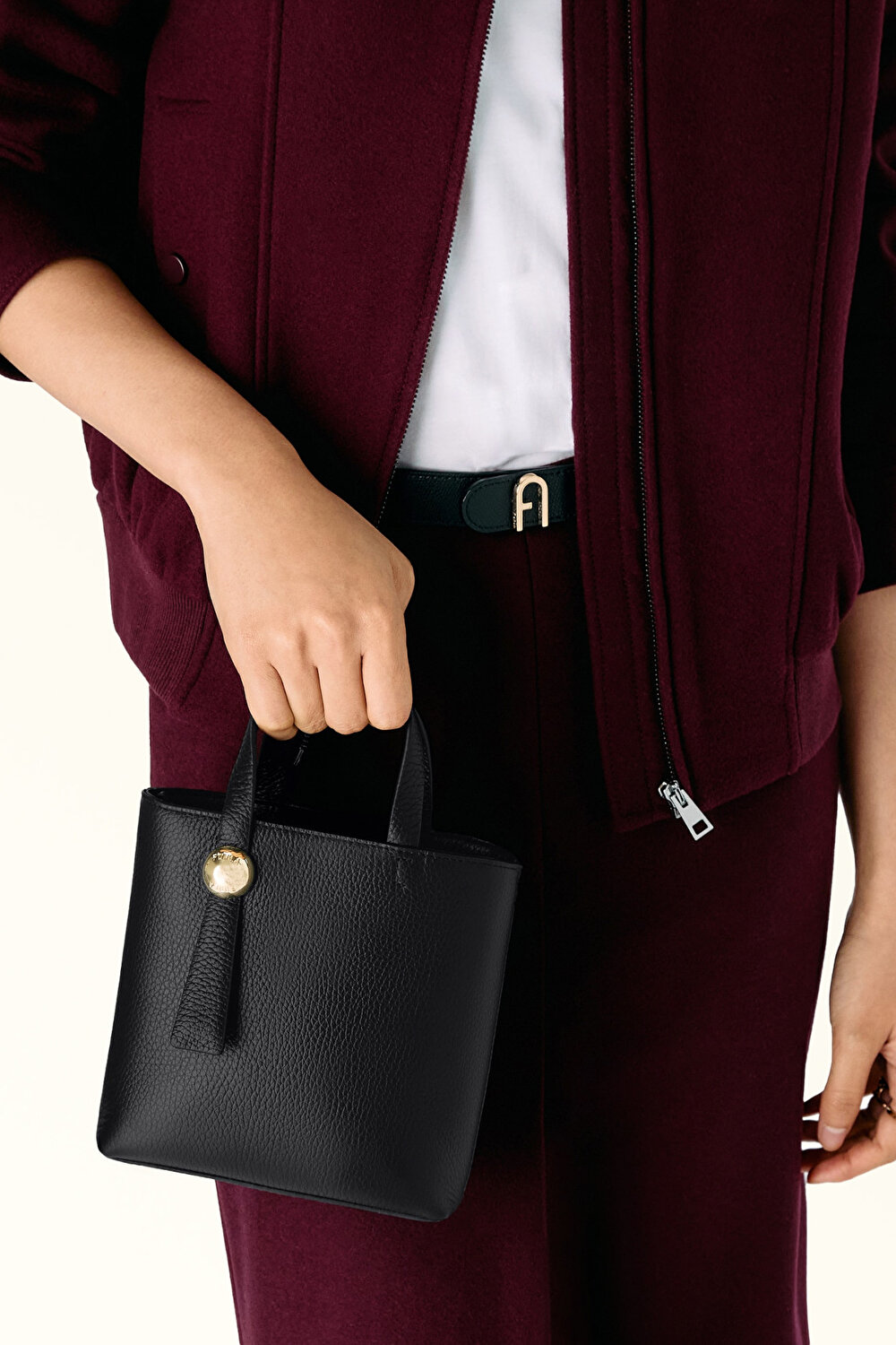 WE00666 FURLA SFERA VERTICAL CROSSBODY