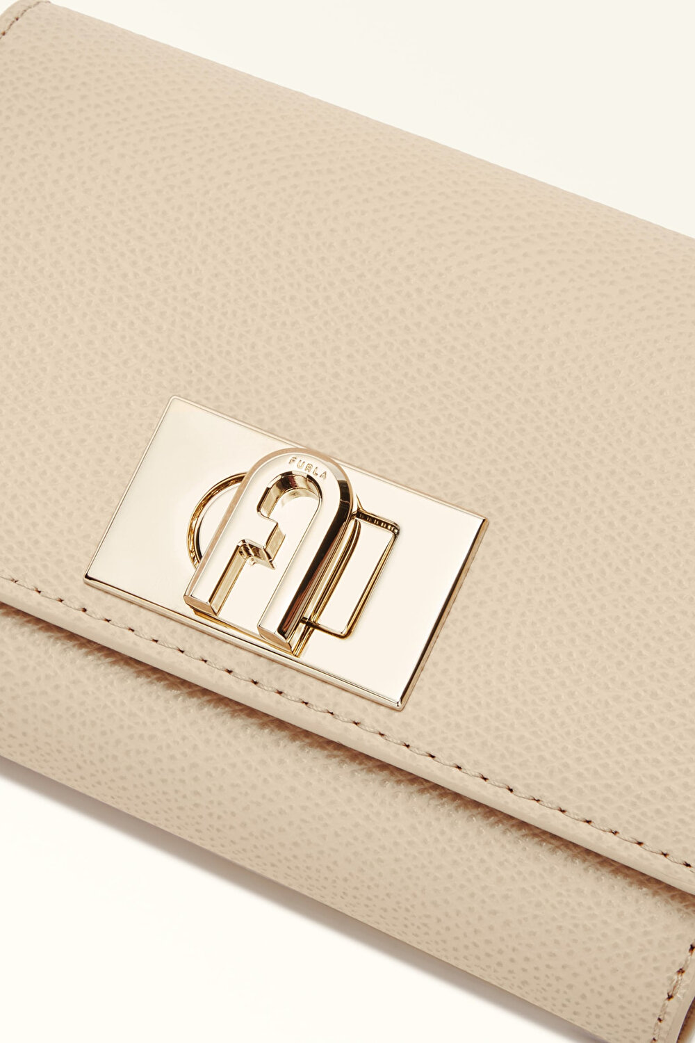 WP00225 FURLA 1927 M COMPACT WALLET