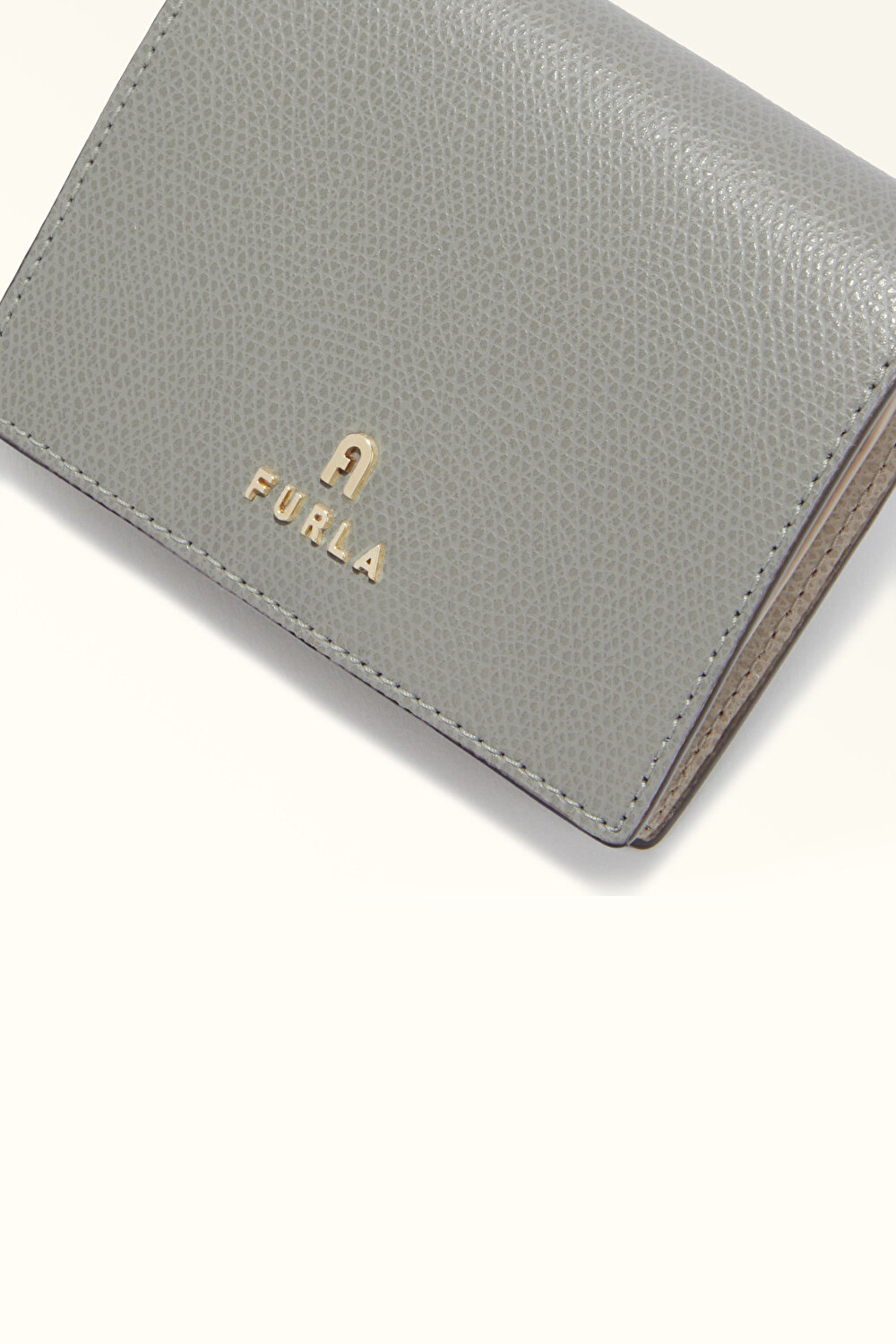 WP00304 FURLA CAMELIA S COMPACT WALLET