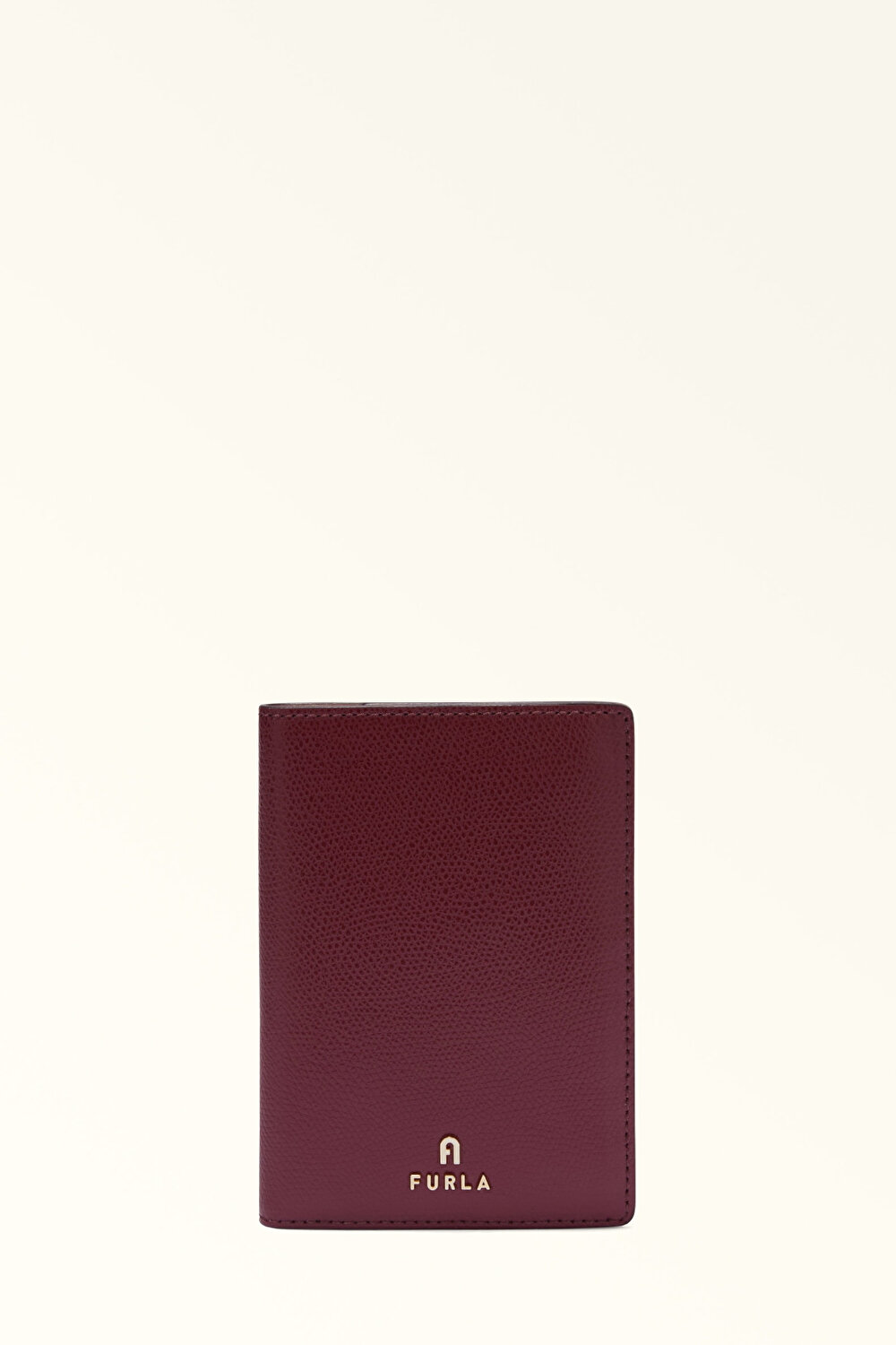WP00309 FURLA CAMELIA S PASSPORT HOLDE