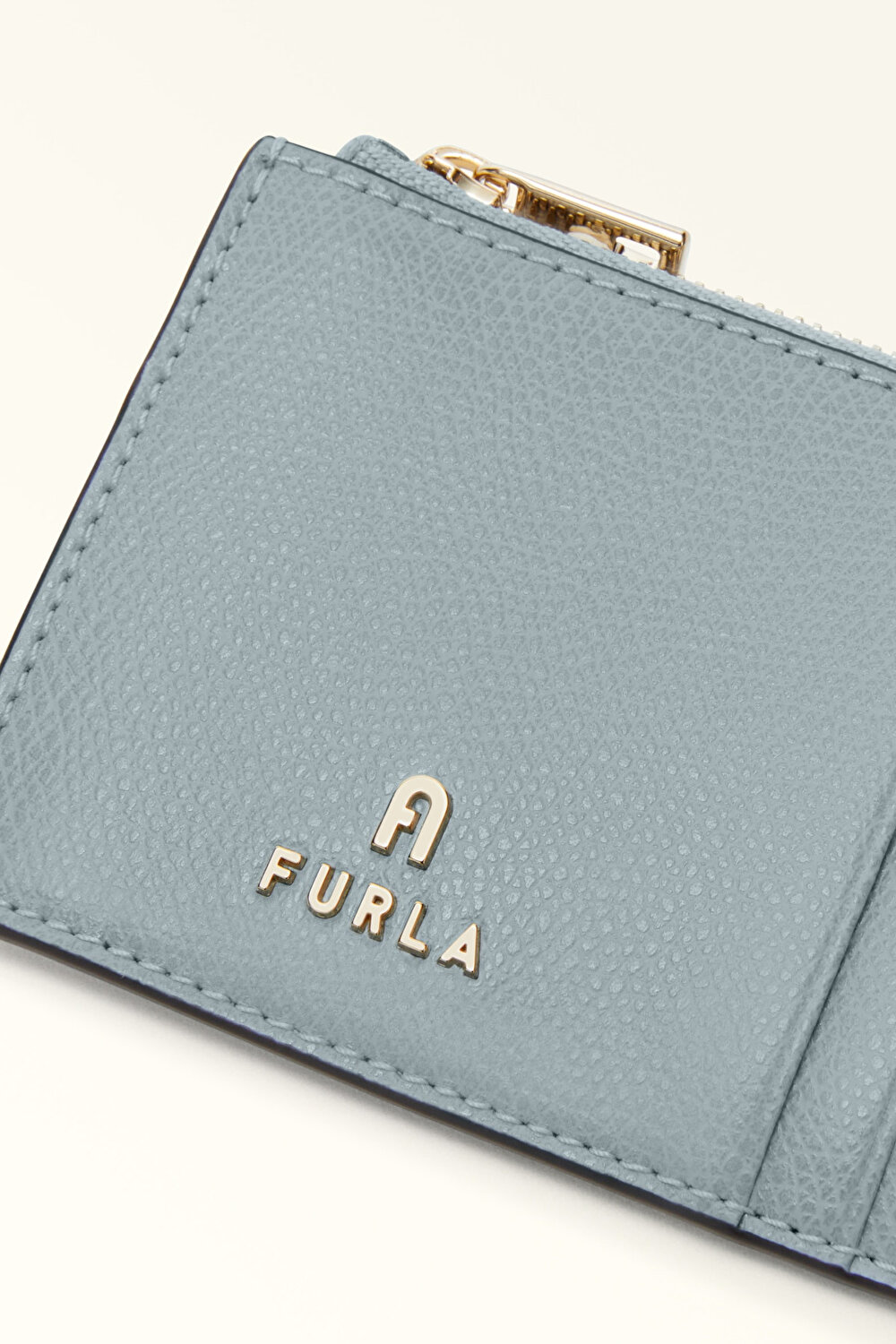 WP00310 FURLA CAMELIA M ZIPPED CARD CA