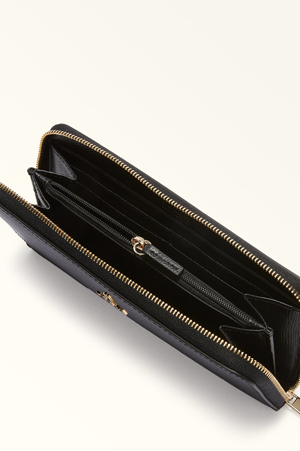 WP00313 FURLA CAMELIA L ZIP AROUND SLI