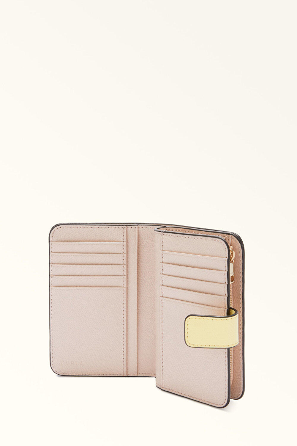 WP00314 FURLA CAMELIA M COMPACT WALLET