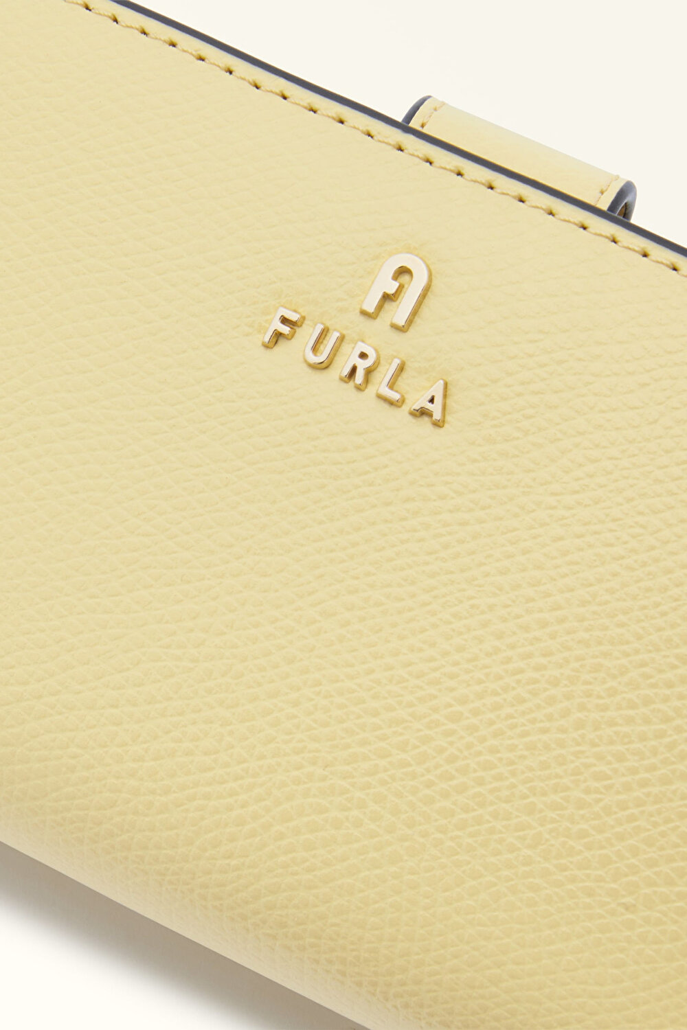 WP00314 FURLA CAMELIA M COMPACT WALLET
