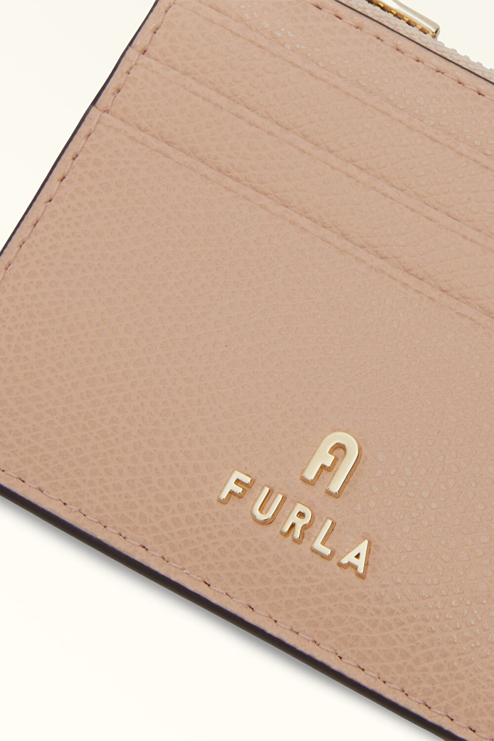 WP00388 FURLA CAMELIA S ZIPPED CARD CA