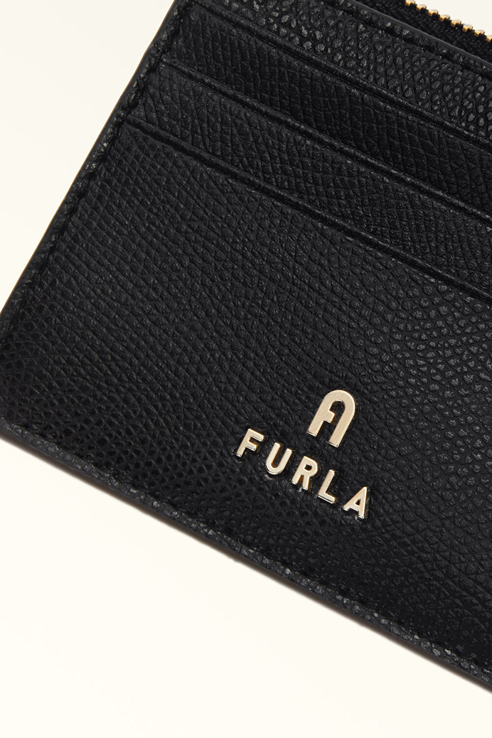 WP00388 FURLA CAMELIA S ZIPPED CARD CA