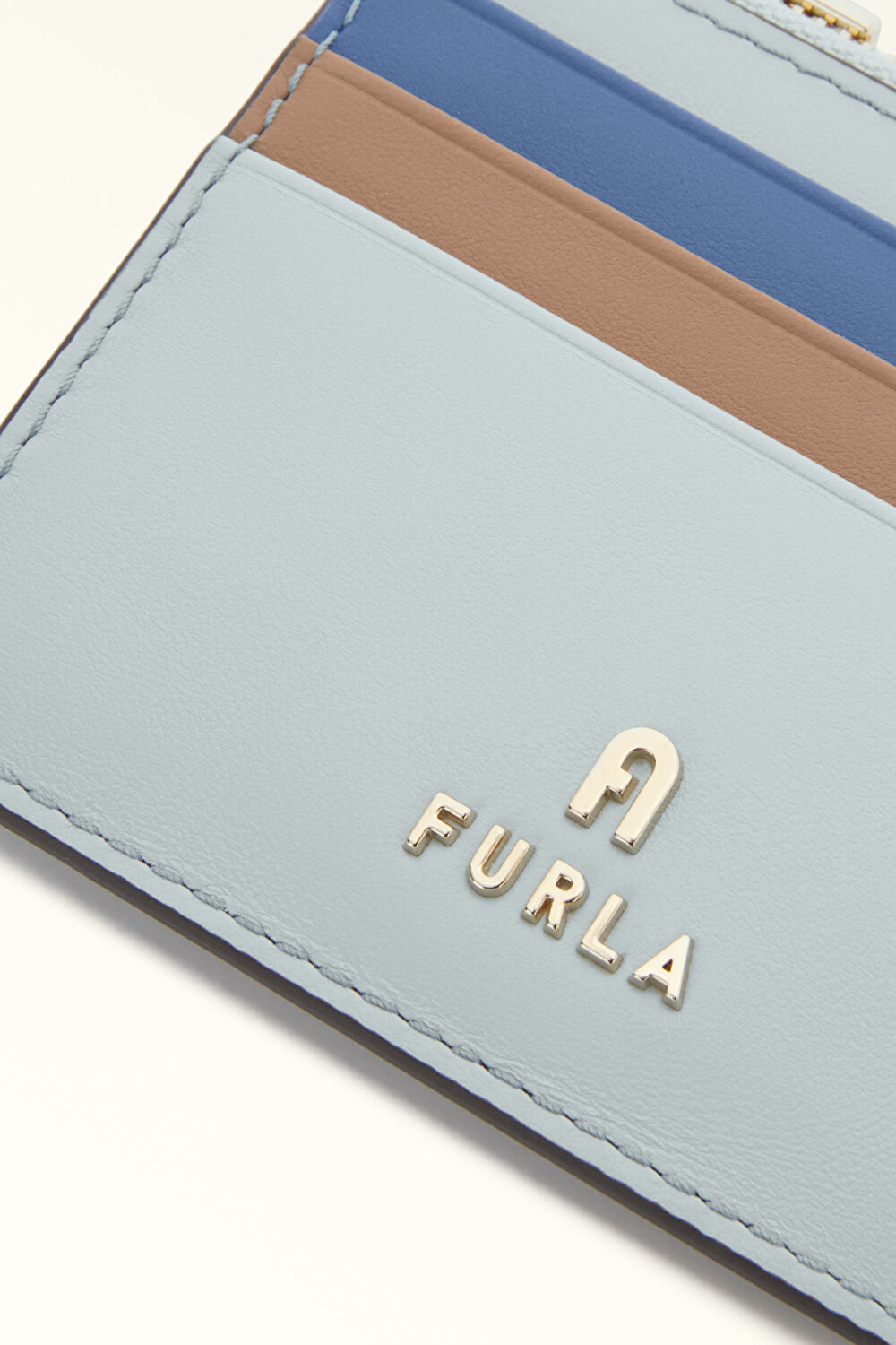 WP00388 FURLA CAMELIA S ZIPPED CARD CASE