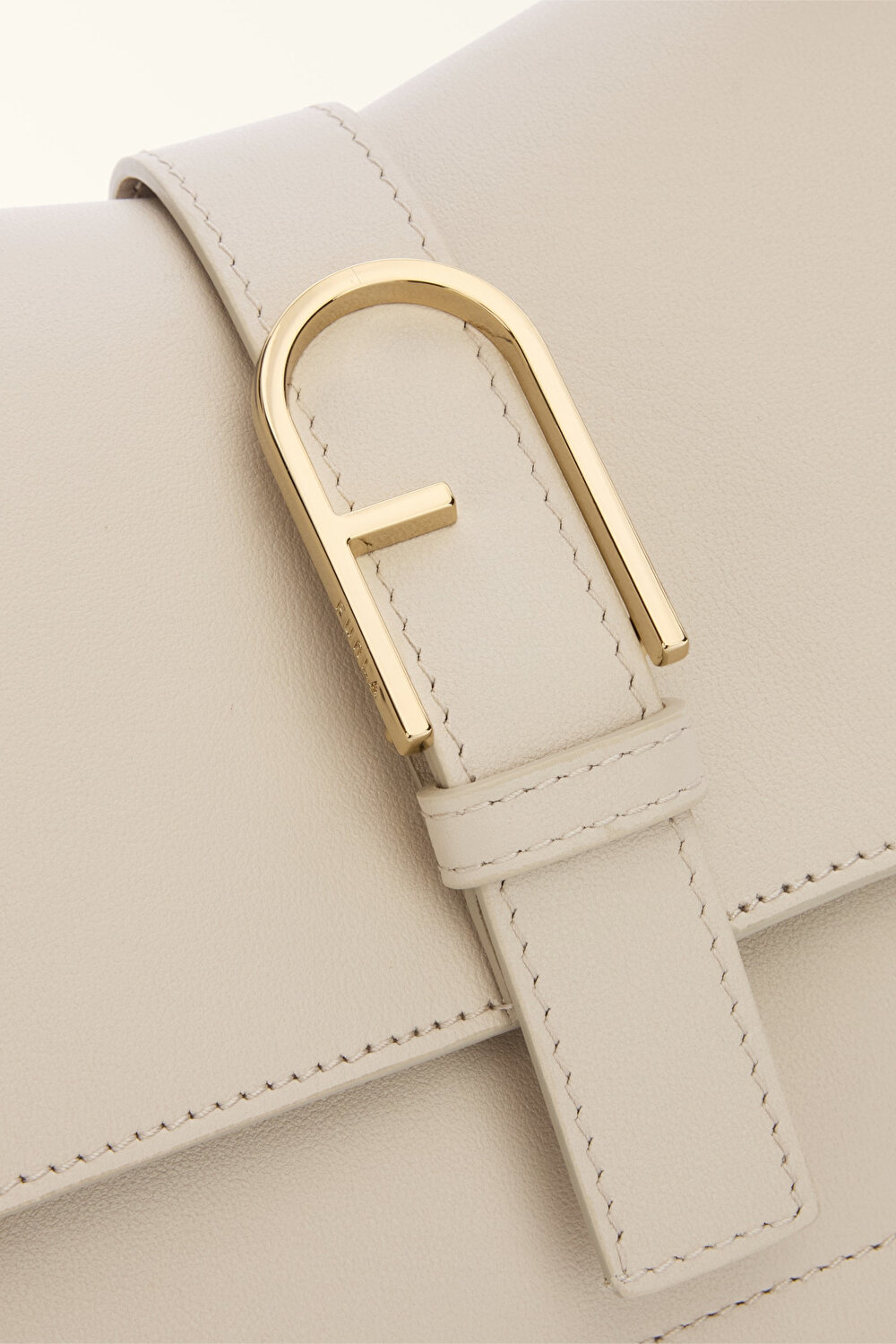 WB00996 FURLA FLOW M TOP HANDLE